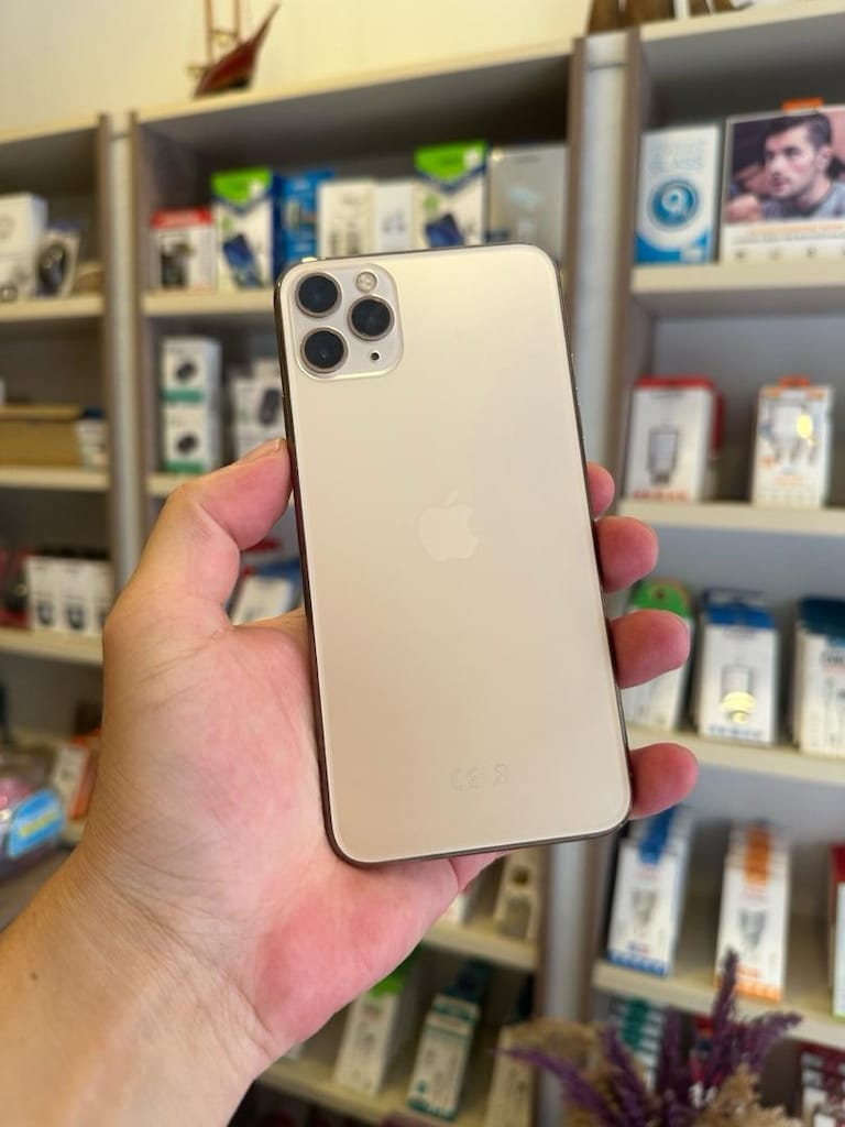 11 pro max 64 Gb pil orjnl her şeyi akriv hatasız tr tamirsiz - 2