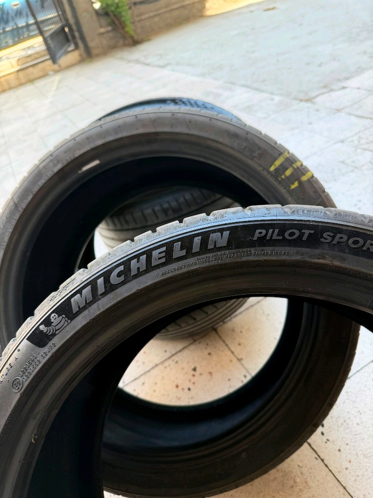 235 40 19 Michelin 2024 tarih - 10