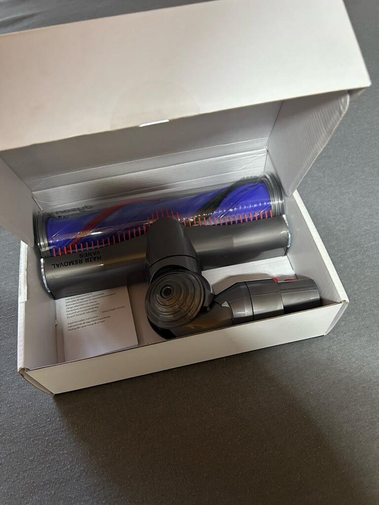 Dyson v10 halı başlığı - 2
