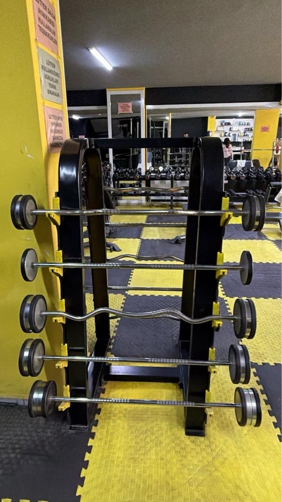 Fitness salonu ekipmanları - 17