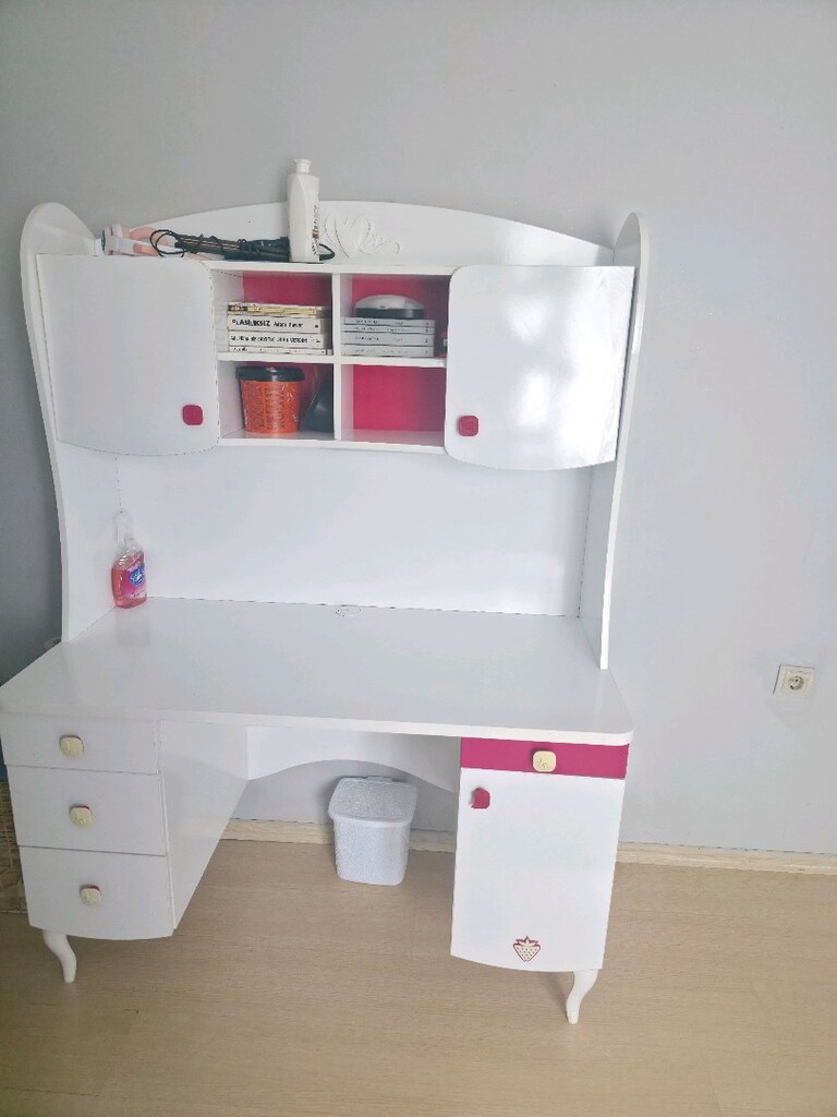 çalışma masası ve kitaplık - 4