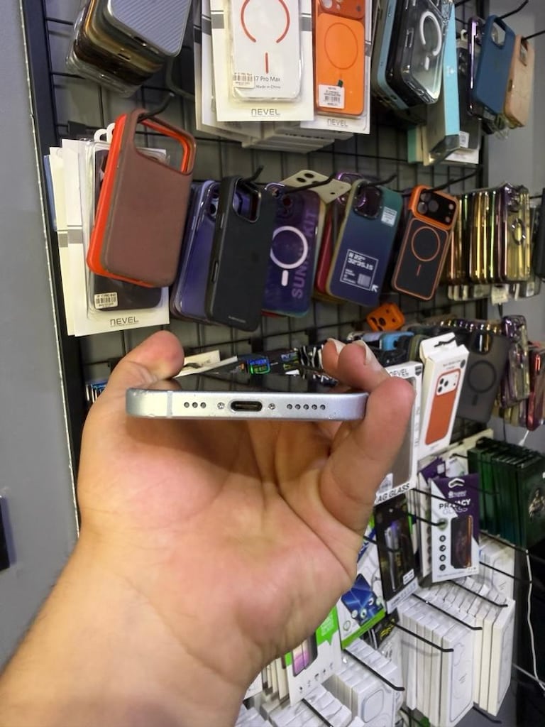 İPHONE 15 128 GB YD 79 - 3