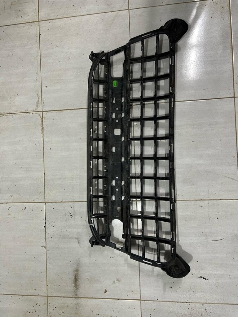 Peugeot 3008 - Ön Tampon Izgarası - 2