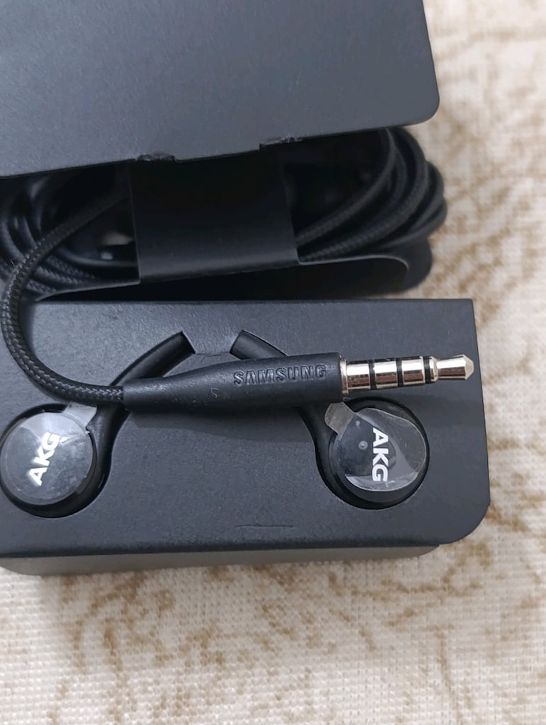 akg orijinal jak girişli mikrofonlu kulaklık sıfır ürün - 6