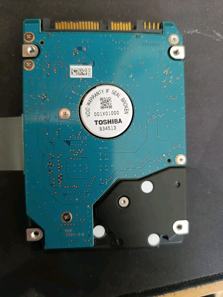 Toshiba HDD2J60 750 GB HDD - 2