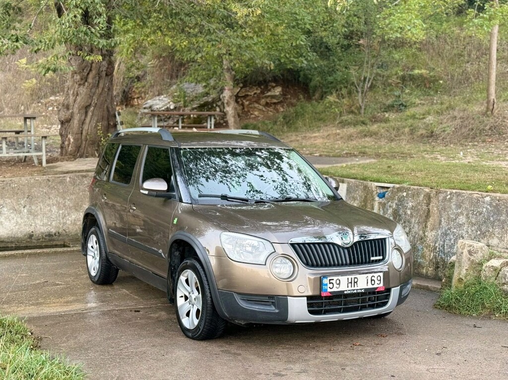 SKODA YETİ 1.6TDI MANUEL GARAJ ARABASI - 2