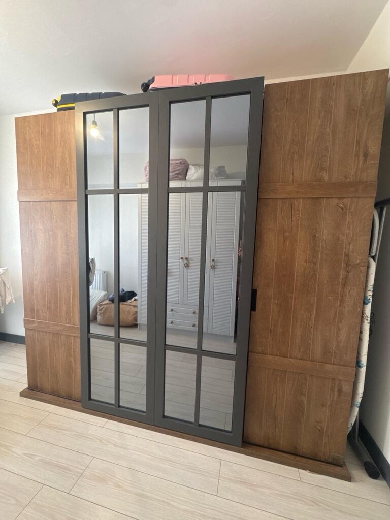 ÇOK AZ KULLANILMIŞ ALFEMO MARKA SÜRGÜLÜ GARDROP 6 KAPAKLI - 2