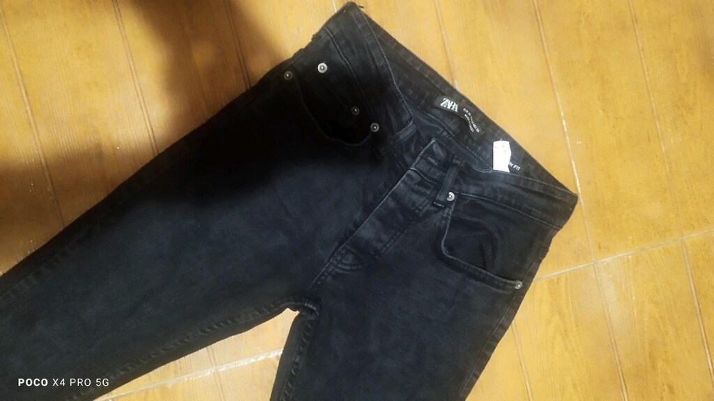 #Zara skinny jeans pantolon Eni çekilince 38 Boyu 9730 bedeni de var..