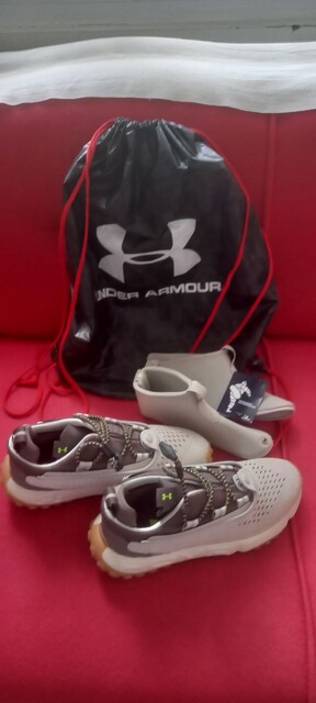 Under armaur unisex ua hovr spor ayakkabı