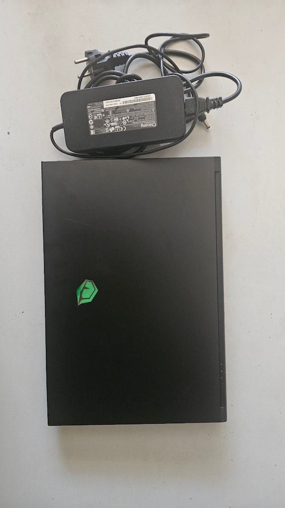Monster İ7 9.Nesil 16 GB DDR4 Ram 256 GB M2 SSD 4 GB GTX 1650 - 4
