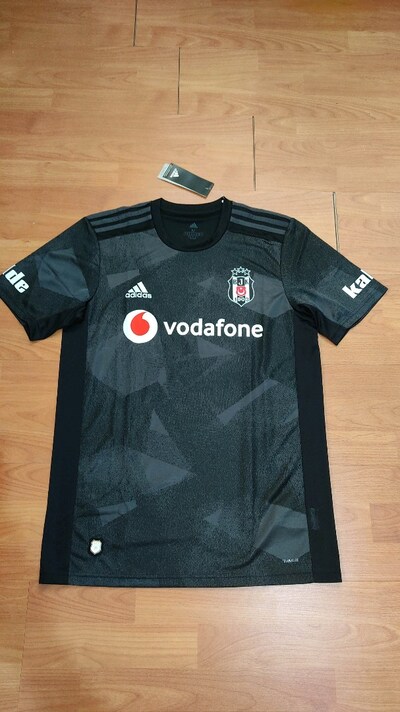 Beşiktaş forma