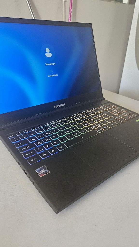 Monster İ7 9.Nesil 16 GB DDR4 Ram 256 GB M2 SSD 4 GB GTX 1650 - 2