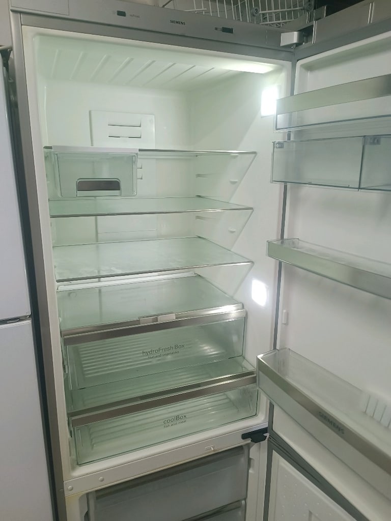Siemens gri Alttan Donduruculu 500 litre Nofrost Buzdolabı - 8