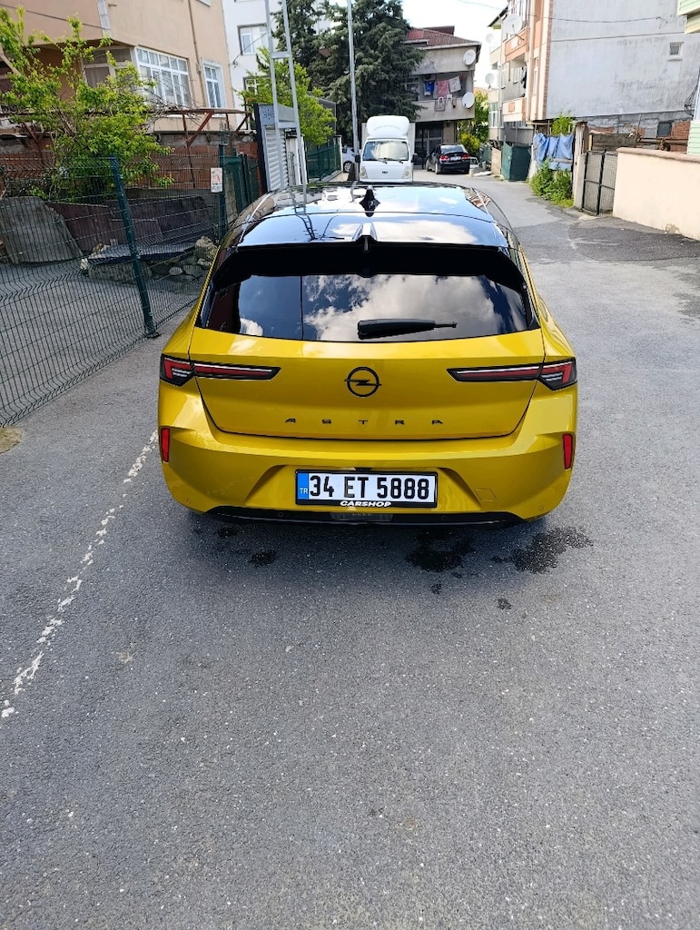 Opel Astra 2023 GS - 3