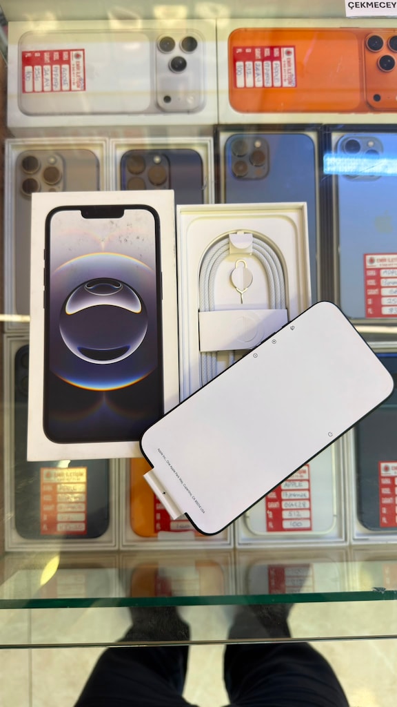 IPHONE 16 E 128 GB SIFIR TEŞHİR ÜRÜN GARANTİLİ TAKASA AÇIK - 6
