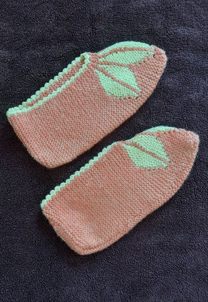 Pastel Pembe Renk Yapraklı Örgü Patik - 2