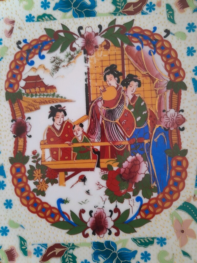 JAPON DESENLI ANTIKA VAZOLAR VE TABAK - 13