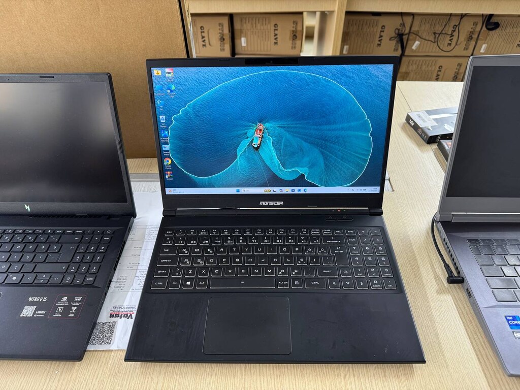 MONSTER *İ5 10300H İŞLEMCİ *16GB DDR4 RAM *256GB SSD *1650Tİ 4GB E.K - 2