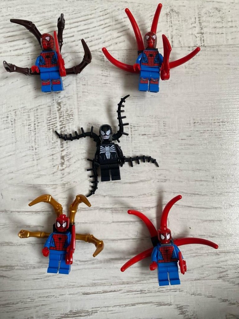 Lego Spiderman ve Venom Figürleri - 2