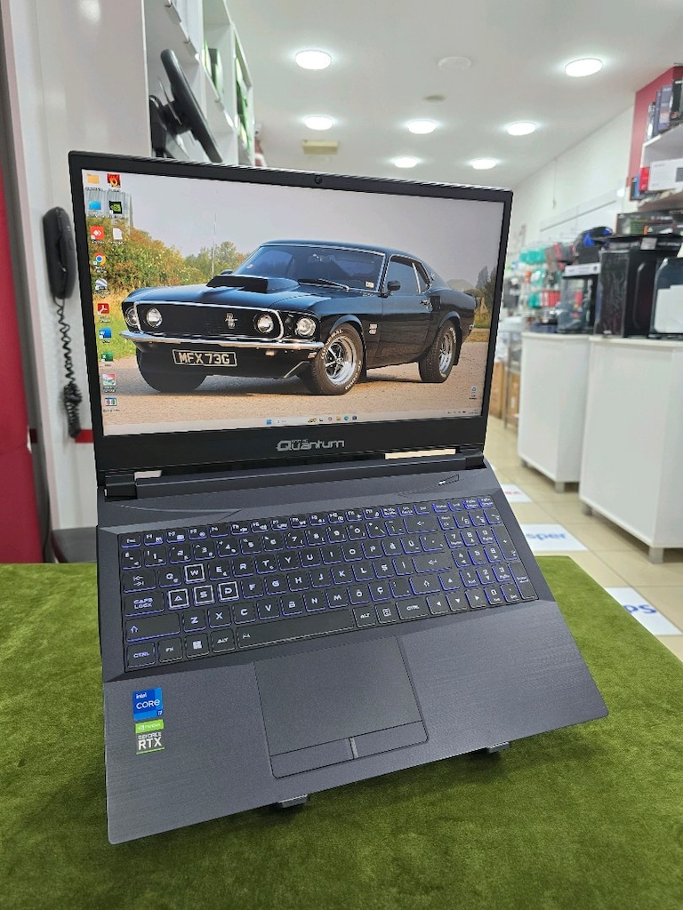 QUANTUM CWE15IAR GAMING LAPTOP İŞLEMCİ: Intel Core i7-11800H 11. - 17