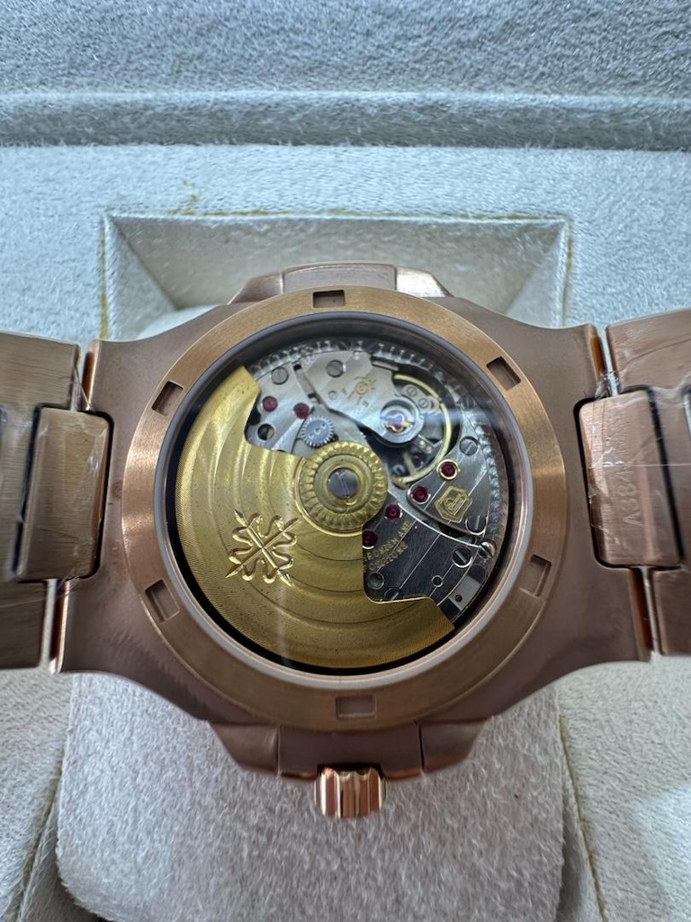 PATEK PHİLİPPE ROSE 5711 PPF ETA - 6