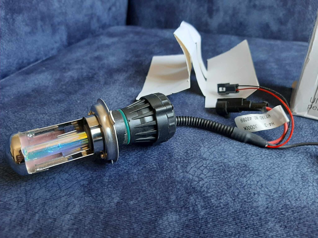 HID Xenon Light 12V 35W H4 Far Kiti (Ultra Soğuk Beyaz / Mor Ton) - 5