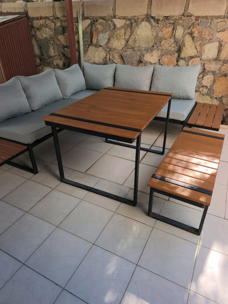 bahçe mobilyası