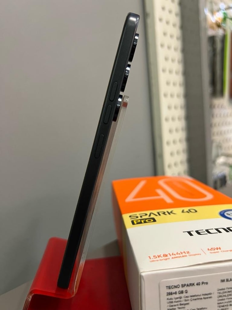 Tecno Spark 40 Pro 8/256GB TR 3 Haftalık Sıfırdan Farksız - 3