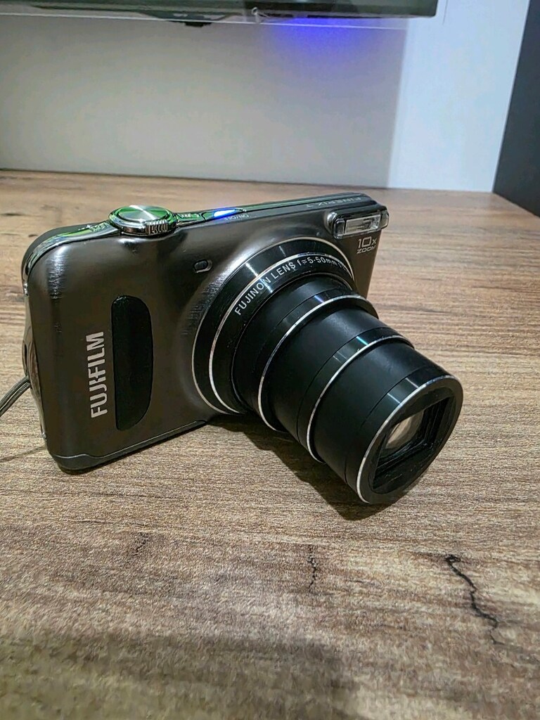 Fujifilm FinePix T200 - 5