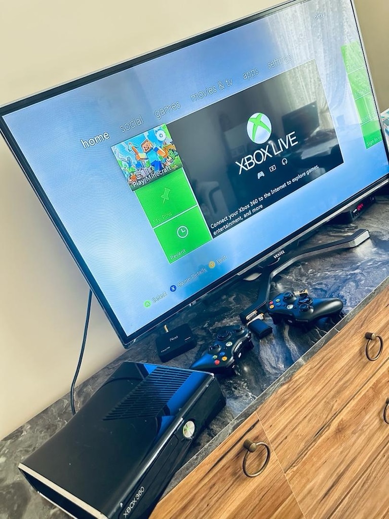 XBOX360E + 2 KOL + KINECT SENSOR KAMERA + 10 adet oyun - 4