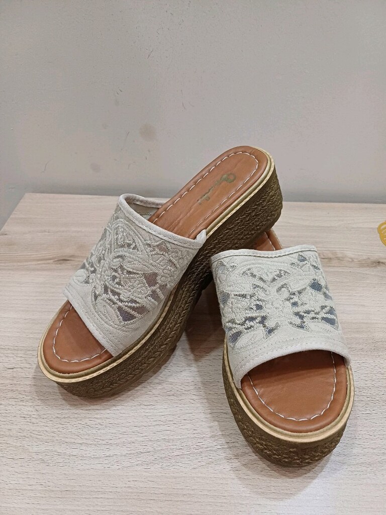 Bambi Dantel Detaylı Platform Terlik — görsel 2/2