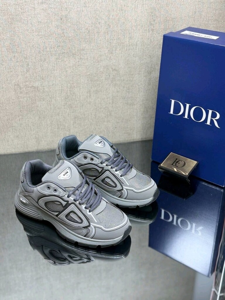 İLAN NO A 9 E O ERKEK CHRISTIAN DIOR AYAKKABILARI - 2