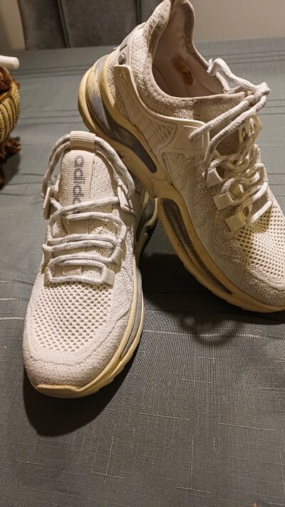 Adidas spor ayakkabı