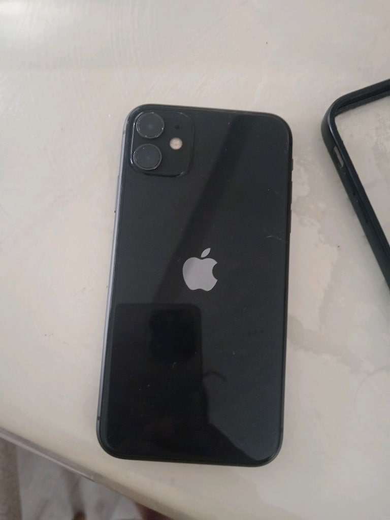 İphone 11 ve kılıfı hediye - 3