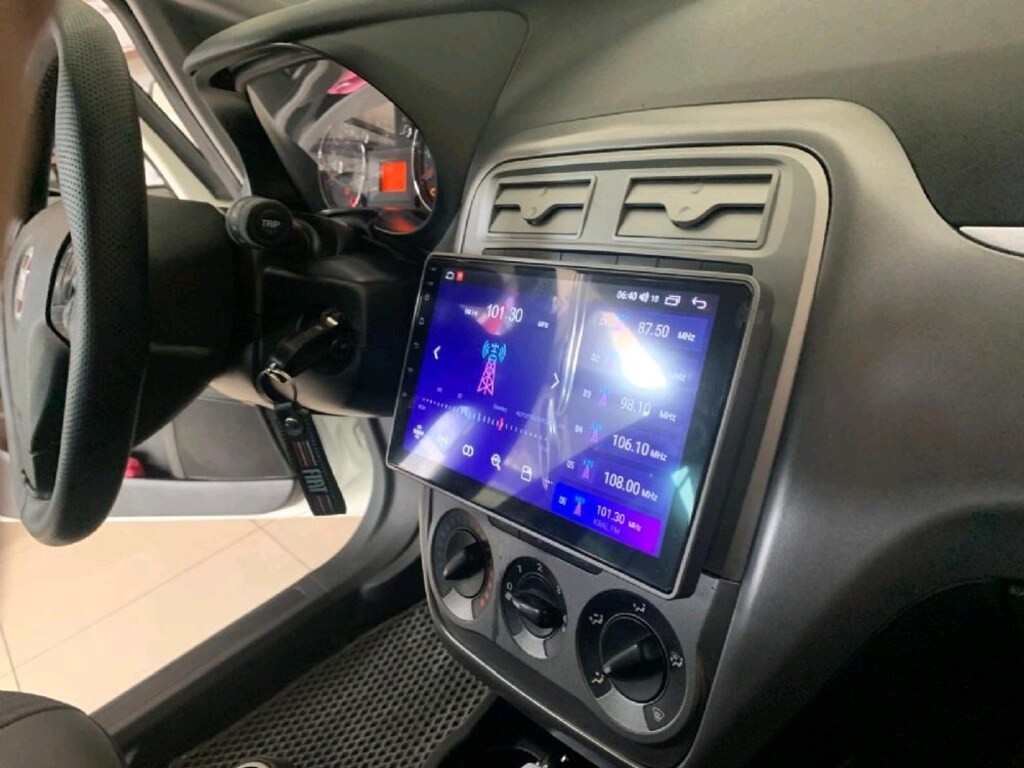 RAVX MULTİMEDYA ŞOOK FİYAT FİAT PUNTO 9İNCH MULTİMEDYA 4GB REM CARPLAY - 2