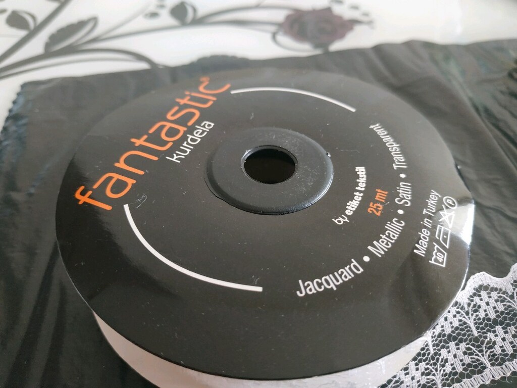 Dantel Şerit Beyaz Kurdele (2,5 cm) - 2