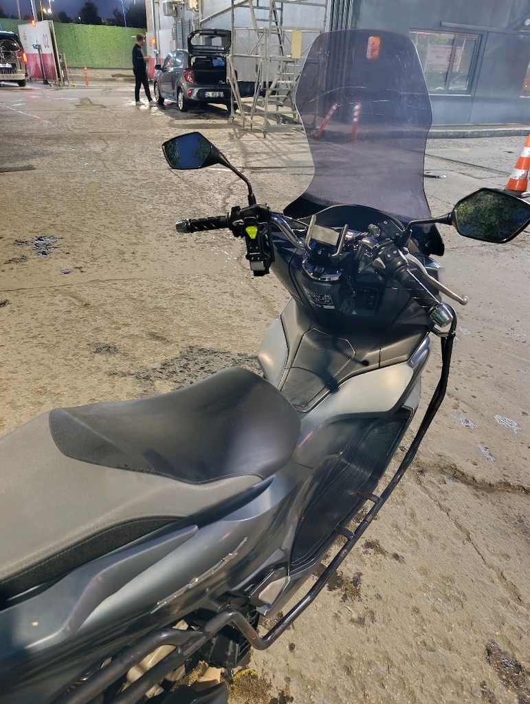 2022 pcx 26bin km - 2