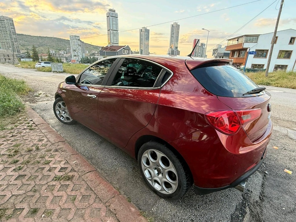 alfa Romeo giulietta - 5