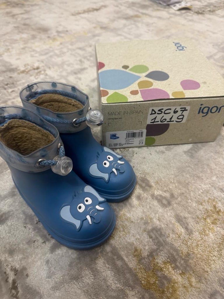 Igor bimbi elefante borreguito çizme