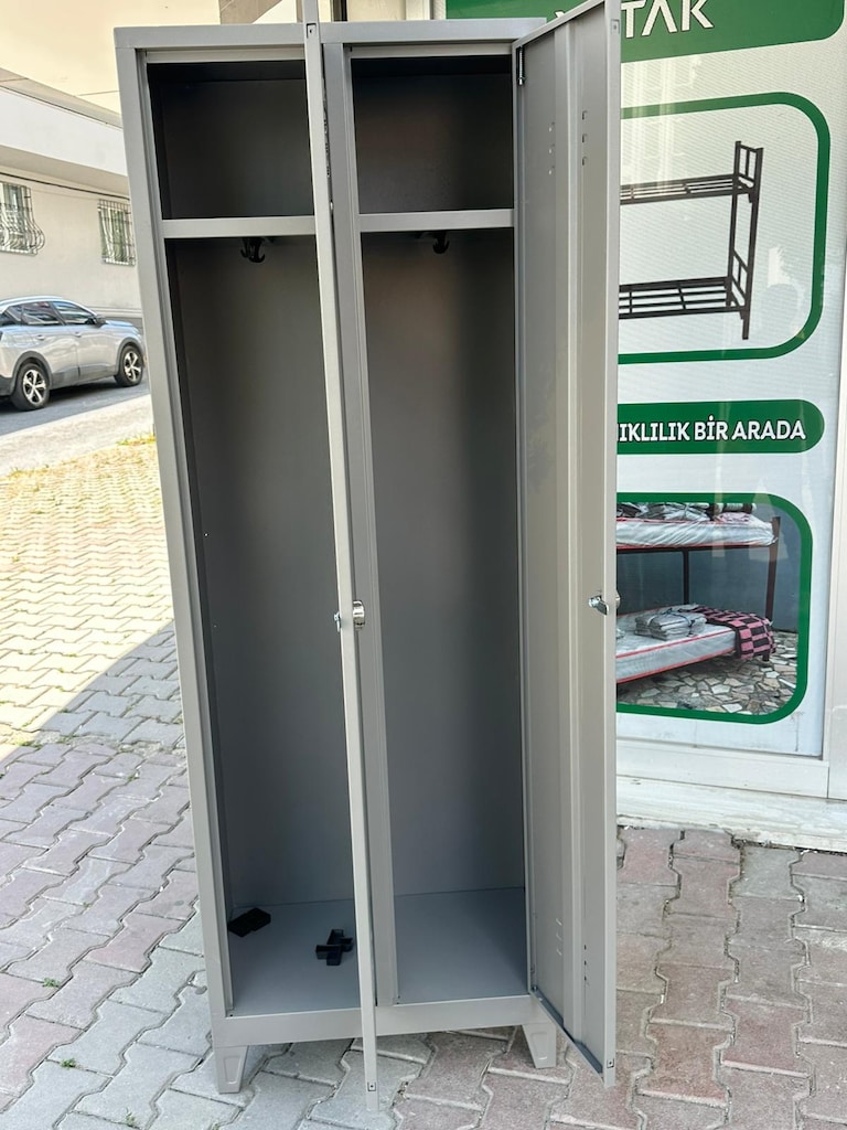 Depo Personeli İçin Tercih Edilen 2 Kapaklı Soyunma Dolabı Çelik - 2