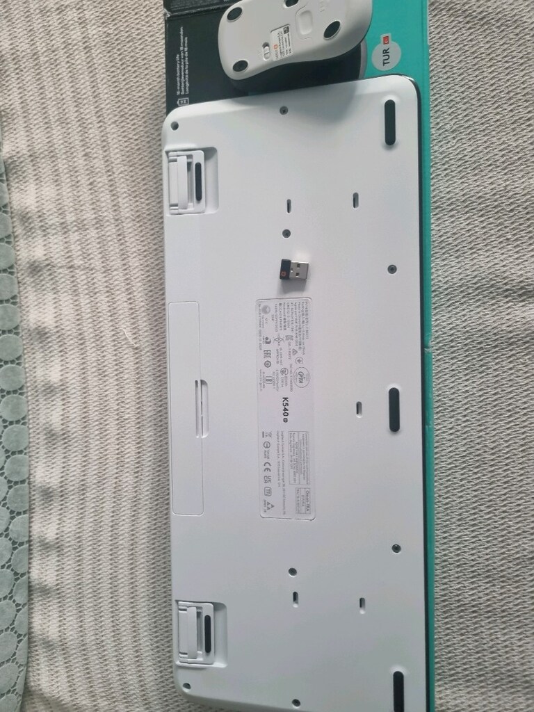 Logitech Kablosuz MK540 Klavye Mouse Seti - 8