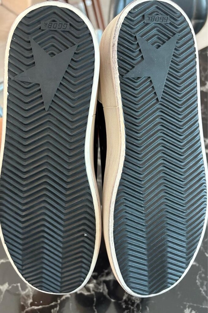 Golden Goose - 3