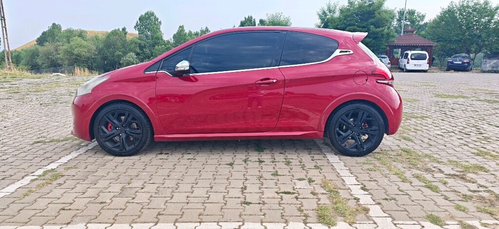 Peugeot 208 gti stock değişensiz hasarsız 2014 çıkışlı - 6
