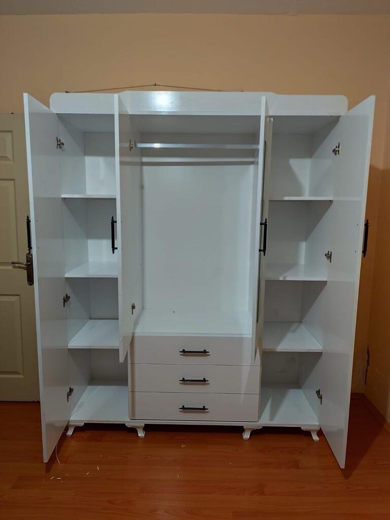 4Lü gardrop TL - 2