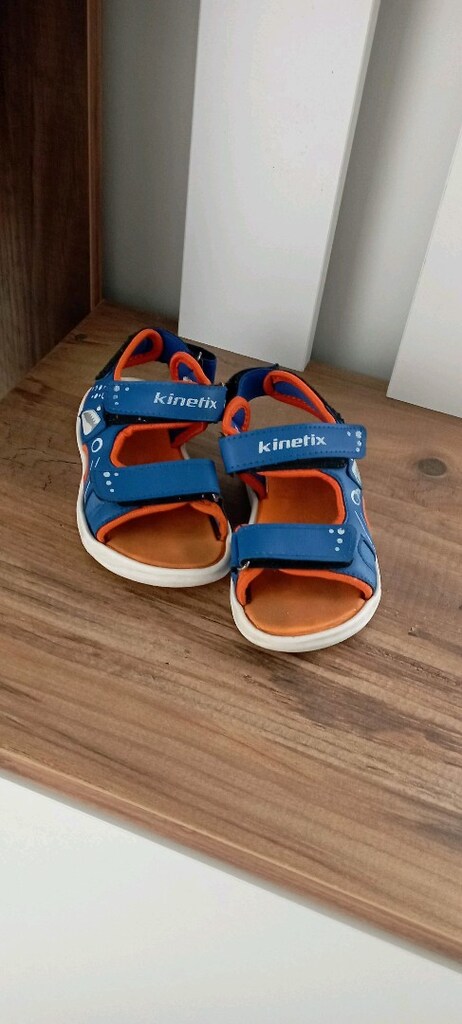 erkek çocuk sandalet