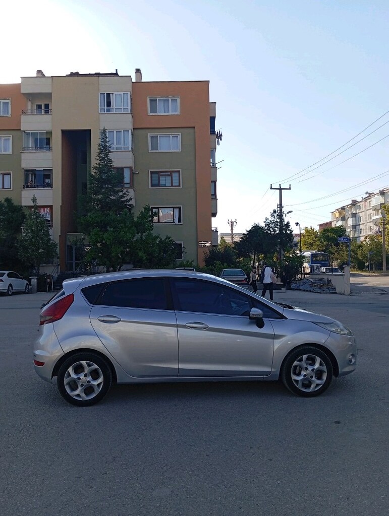 2010 Fiesta 1.4 tdci titanyum - 4