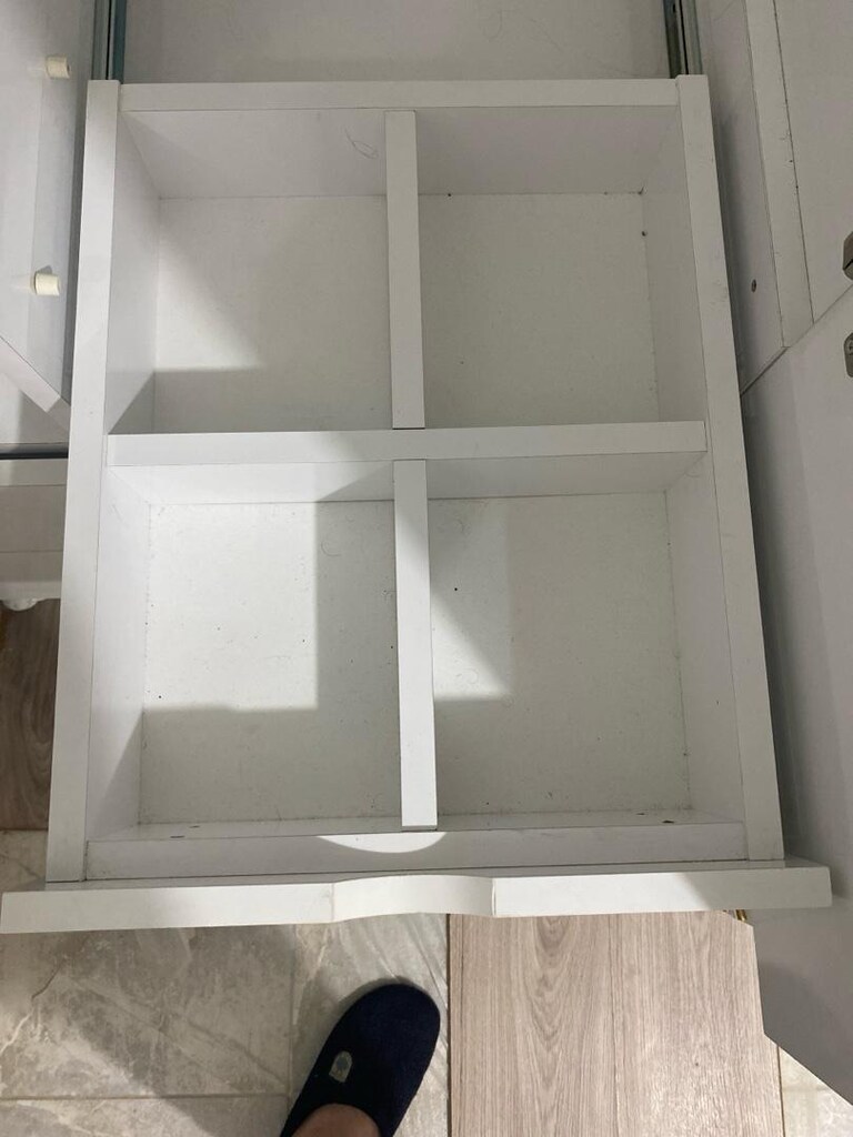 büyük ölçülerde güzel temiz dolap - 4