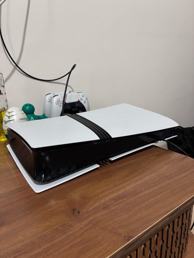 PS 5 PRO 2 TB - 2