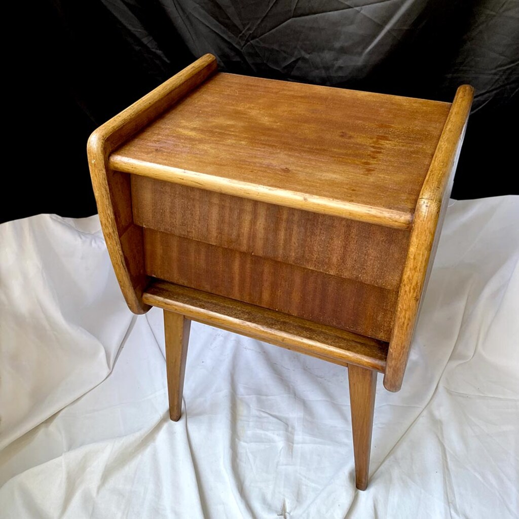 1960 Mid-Century Modern Maun Komodin - 5
