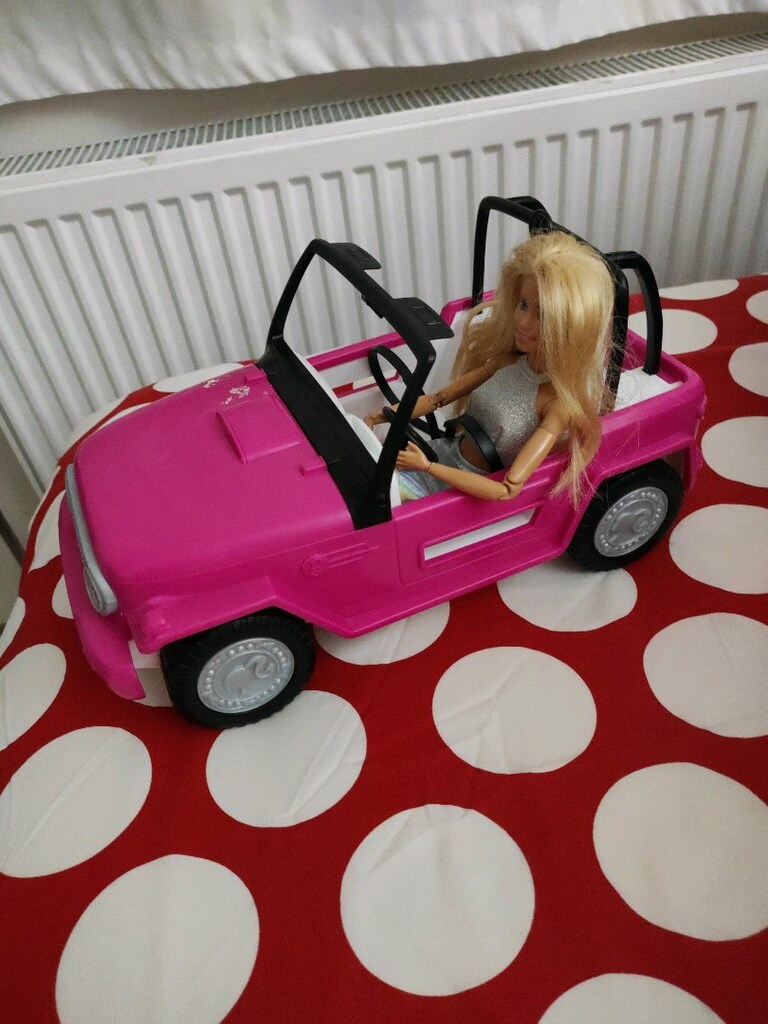 35 cm 16 cm boyutunda Barbie araba - 2